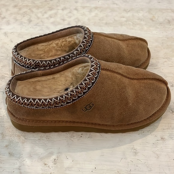 UGG Tasman Women’s Slippers in Chestnut 5955 | size 8 - Picture 2 of 8